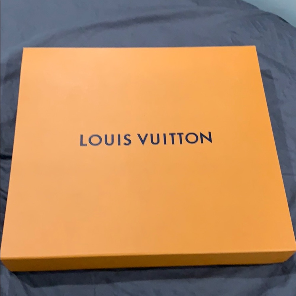 NEW LARGE LOUIS VUITTON BOX!